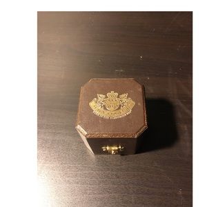 Juicy couture Pearl stud earnings